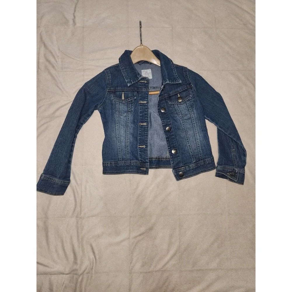 The Children's Place Denim Jean Jacket. Dark Wash. Girls 7/8 Medium